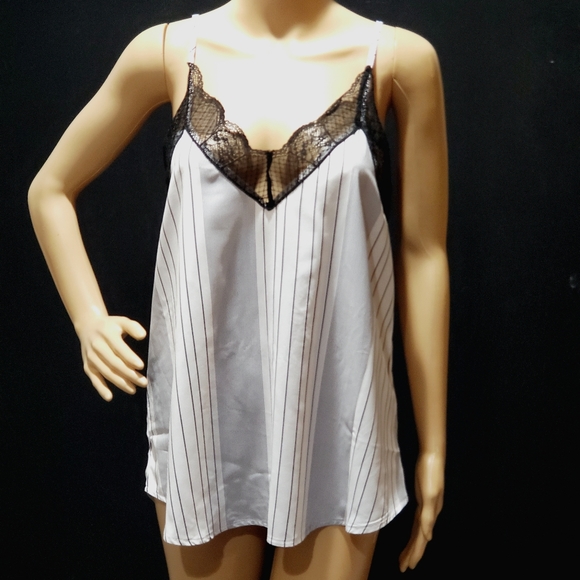 2pcs Amber Millet 1)Trudie 1)Tori Strappy V-Neck Loose Camisole Tank Top Size M - Picture 6 of 13